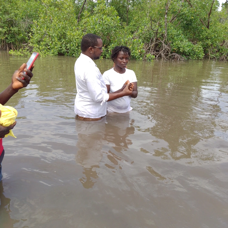 Foto di Krentis di Igreja Protestanti na Naga